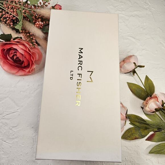 Marc Fisher Roony Gold Lattice Sandals Slides Size 5.5 - Picture 10 of 11